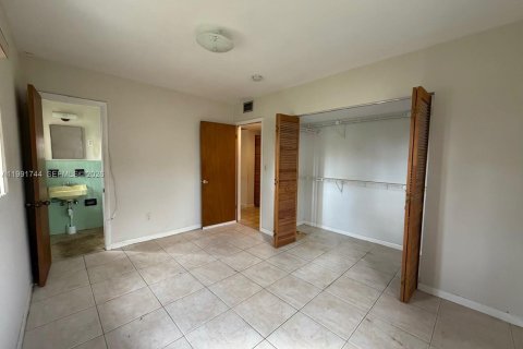 Купить виллу или дом в Майами, Флорида 3 спальни, 131.92м2, № 2052633 - фото 13