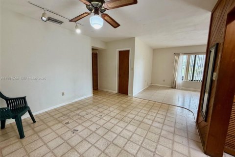 Купить виллу или дом в Майами, Флорида 3 спальни, 131.92м2, № 2052633 - фото 10