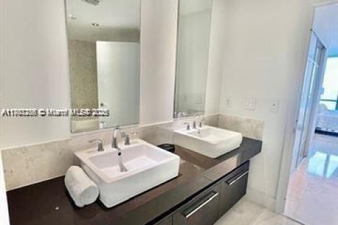 Снять в аренду кондоминиум в Санни-Айлс-Бич, Флорида 1 спальня, 107.86м2, № 1957797 - фото 13