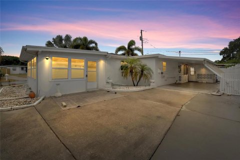 Villa ou maison à Largo, Floride 3 chambres, 83.61 m2 № 2342442