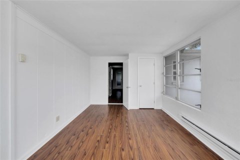 Villa ou maison à louer à Largo, Floride: 3 chambres, 83.61 m2 № 2342442 - photo 18