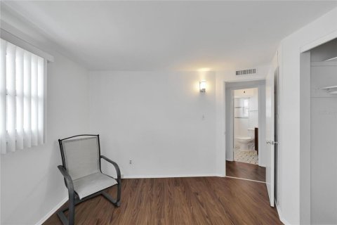 Villa ou maison à louer à Largo, Floride: 3 chambres, 83.61 m2 № 2342442 - photo 21