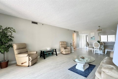 Condominio en venta en Indian Shores, Florida, 2 dormitorios, 117.52 m2 № 1854509 - foto 24