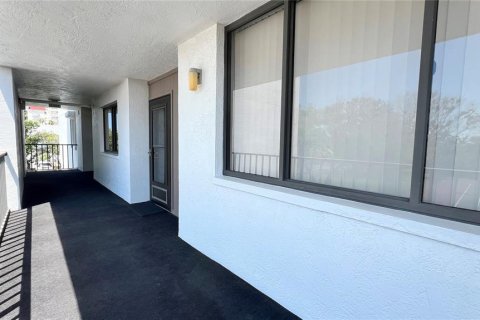 Condominio en venta en Indian Shores, Florida, 2 dormitorios, 117.52 m2 № 1854509 - foto 12