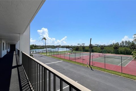 Condominio en venta en Indian Shores, Florida, 2 dormitorios, 117.52 m2 № 1854509 - foto 11