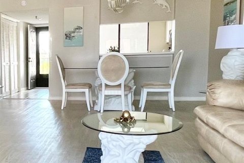 Condominio en venta en Indian Shores, Florida, 2 dormitorios, 117.52 m2 № 1854509 - foto 2