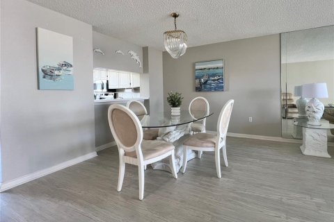 Condominio en venta en Indian Shores, Florida, 2 dormitorios, 117.52 m2 № 1854509 - foto 18