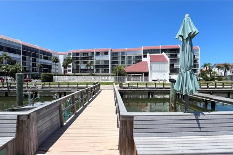 Condominio en venta en Indian Shores, Florida, 2 dormitorios, 117.52 m2 № 1854509 - foto 9