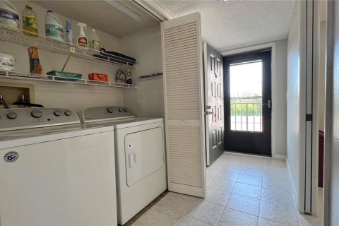 Condominio en venta en Indian Shores, Florida, 2 dormitorios, 117.52 m2 № 1854509 - foto 13