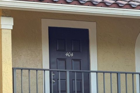 Propiedad comercial en alquiler en Boca Raton, Florida № 1189712 - foto 1