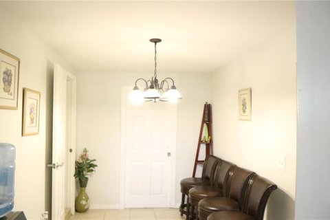 House in Fort Myers, Florida 3 bedrooms, 121.89 sq.m. № 1525592 - photo 8