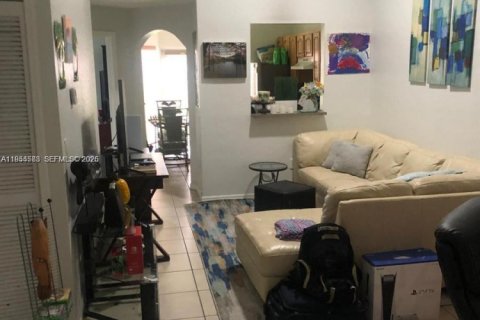 Adosado en venta en Homestead, Florida, 2 dormitorios, 85.38 m2 № 2054949 - foto 2