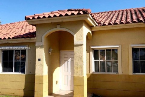 Adosado en Homestead, Florida 2 dormitorios, 85.38 m2 № 2054949