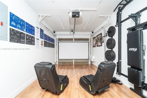 Casa en venta en Miami, Florida, 4 dormitorios, 211.63 m2 № 1881632 - foto 30
