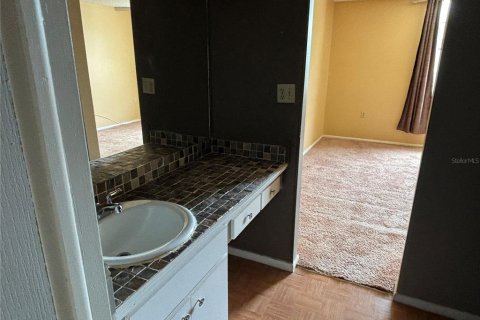 Купить кондоминиум в Брэндон, Флорида 5 комнат, 102.01м2, № 1854442 - фото 12