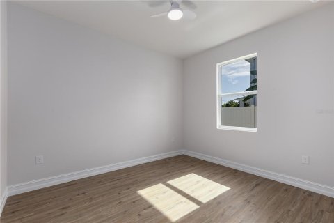Villa ou maison à vendre à Cape Coral, Floride: 4 chambres, 194.35 m2 № 2135903 - photo 16