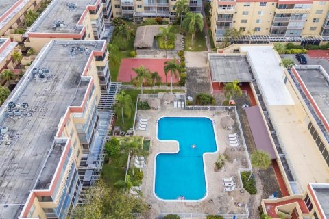 Copropriété à vendre à Plantation, Floride: 2 chambres, 117.06 m2 № 1998784 - photo 19