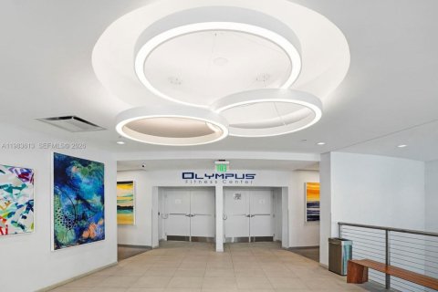 Copropriété à vendre à Hallandale Beach, Floride: 2 chambres, 118.91 m2 № 2050243 - photo 30