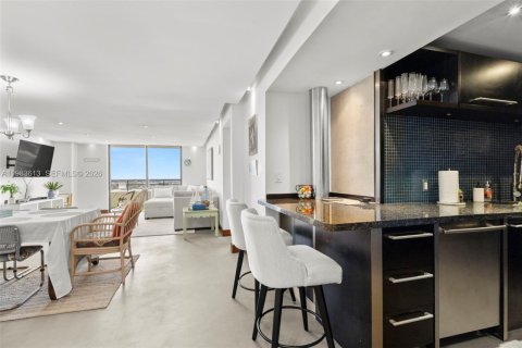 Copropriété à vendre à Hallandale Beach, Floride: 2 chambres, 118.91 m2 № 2050243 - photo 3