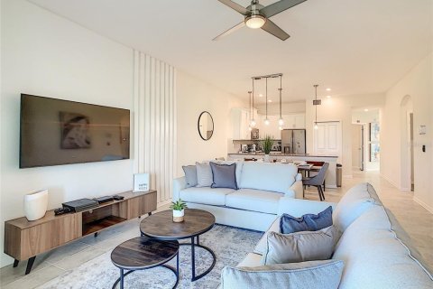 Copropriété à vendre à Four Corners, Floride: 2 chambres, 128.95 m2 № 2418527 - photo 2