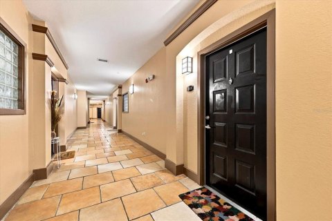 Condominio en venta en Tampa, Florida, 1 dormitorio, 64.66 m2 № 2236926 - foto 3