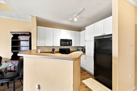 Condominio en venta en Tampa, Florida, 1 dormitorio, 64.66 m2 № 2236926 - foto 8