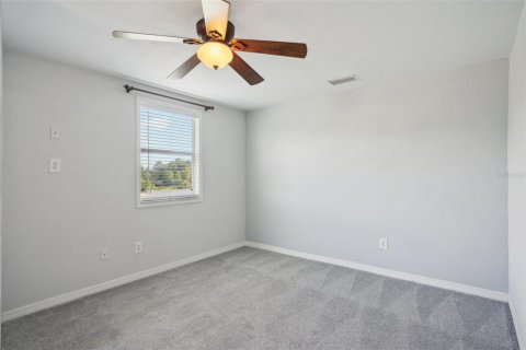 Casa en venta en Land O' Lakes, Florida, 4 dormitorios, 321.72 m2 № 1657266 - foto 19