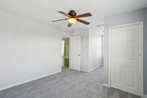 Casa en venta en Land O' Lakes, Florida, 4 dormitorios, 321.72 m2 № 1657266 - foto 20
