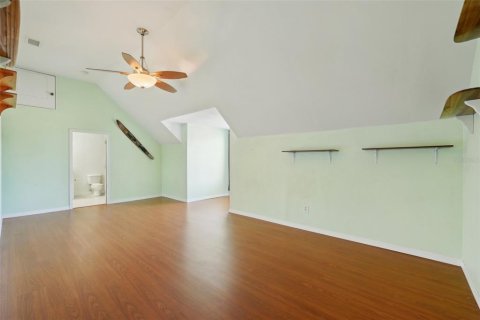 Casa en venta en Land O' Lakes, Florida, 4 dormitorios, 321.72 m2 № 1657266 - foto 22