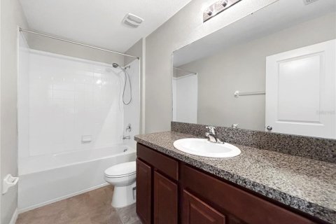 House in Wimauma, Florida 4 bedrooms, 177.81 sq.m. № 1816798 - photo 28