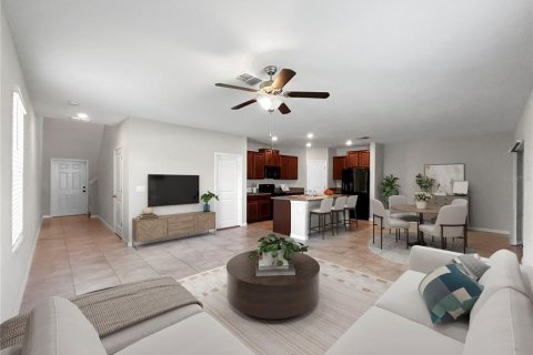 House in Wimauma, Florida 4 bedrooms, 177.81 sq.m. № 1816798 - photo 11