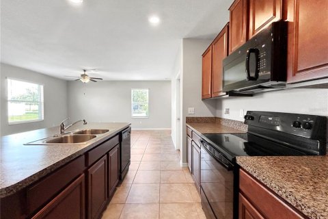 House in Wimauma, Florida 4 bedrooms, 177.81 sq.m. № 1816798 - photo 5