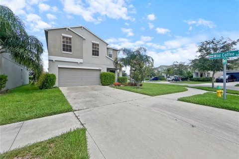 House in Wimauma, Florida 4 bedrooms, 177.81 sq.m. № 1816798 - photo 2