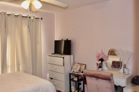 Condo in Winter Springs, Florida, 3 bedrooms  № 1575329 - photo 27