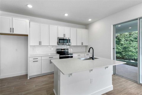 Casa en venta en Mount Dora, Florida, 4 dormitorios, 281.49 m2 № 2156313 - foto 8