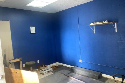 Propiedad comercial en venta en Saint Petersburg, Florida, 538.46 m2 № 1910126 - foto 3