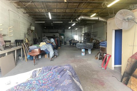 Propiedad comercial en venta en Saint Petersburg, Florida, 538.46 m2 № 1910126 - foto 4