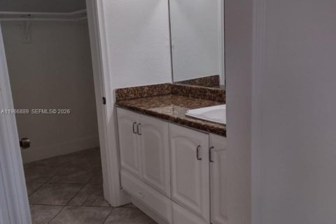 Снять в аренду кондоминиум в Уэст-Палм-Бич, Флорида 2 спальни, 95.69м2, № 2029019 - фото 9