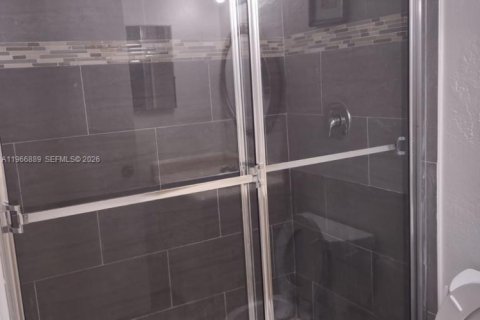 Снять в аренду кондоминиум в Уэст-Палм-Бич, Флорида 2 спальни, 95.69м2, № 2029019 - фото 6