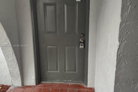 Снять в аренду кондоминиум в Уэст-Палм-Бич, Флорида 2 спальни, 95.69м2, № 2029019 - фото 3