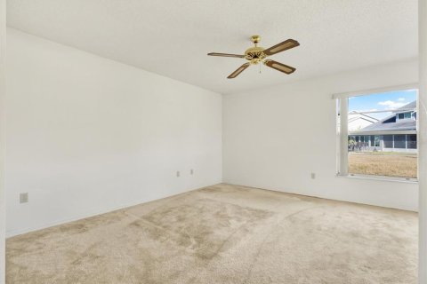 House in New Port Richey, Florida 2 bedrooms, 109.07 sq.m. № 2200049 - photo 11