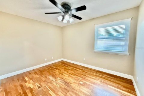 Condo in Tampa, Florida, 3 bedrooms  № 1919627 - photo 15