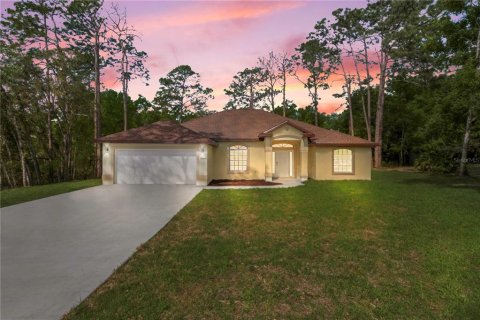 House in Dunnellon, Florida 4 bedrooms, 186.83 sq.m. № 2103925 - photo 2