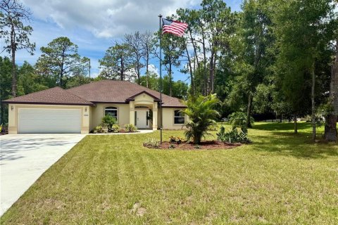 House in Dunnellon, Florida 4 bedrooms, 186.83 sq.m. № 2103925 - photo 3