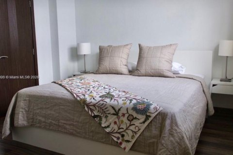 Condominio en venta en Hollywood, Florida, 2 dormitorios, 109.25 m2 № 1974299 - foto 10