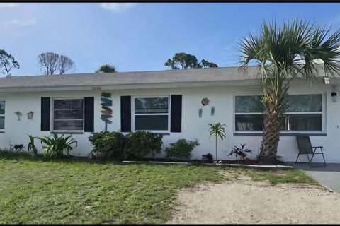 Apartment in Port Charlotte, Florida 2 bedrooms, 64.66 sq.m. № 2213811