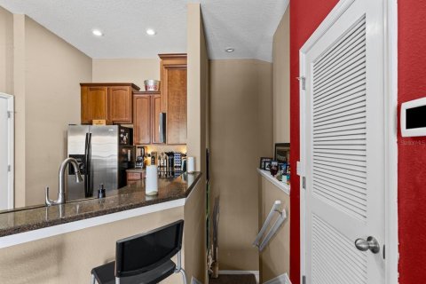 Townhouse in Riverview, Florida 2 bedrooms, 120.59 sq.m. № 2149972 - photo 12