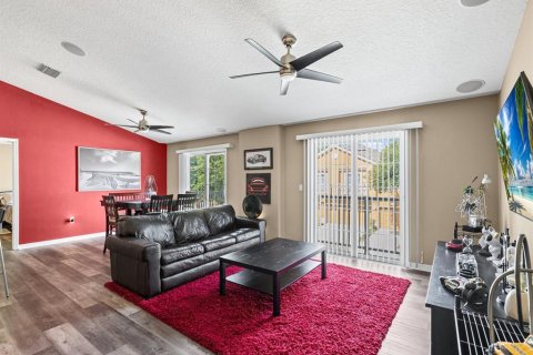 Townhouse in Riverview, Florida 2 bedrooms, 120.59 sq.m. № 2149972 - photo 2