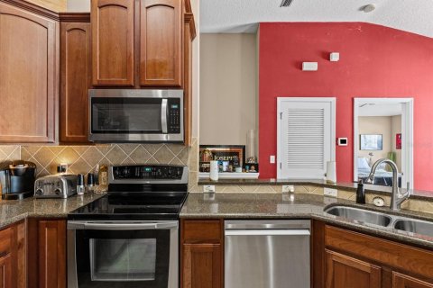 Townhouse in Riverview, Florida 2 bedrooms, 120.59 sq.m. № 2149972 - photo 10
