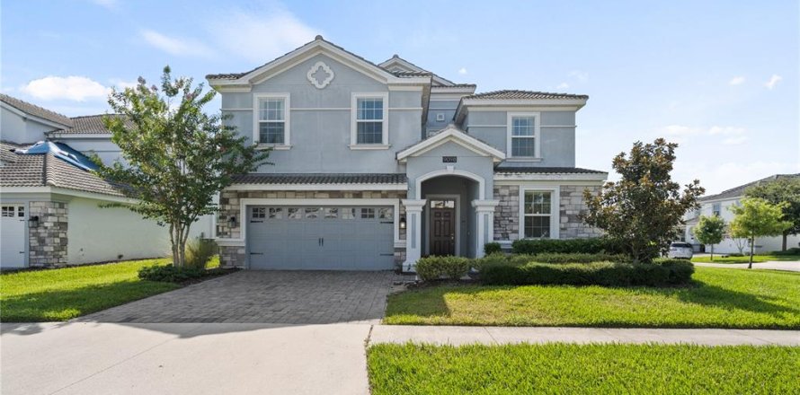 House in Davenport, Florida 8 bedrooms, 363.15 sq.m. № 1721717
